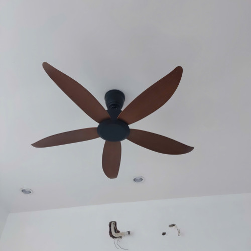 Quạt Trần 5 Cánh Luxfan GV 10173N Màu Nâu Quạt Trần 5 Cánh Luxfan GV 10173N Màu Nâu