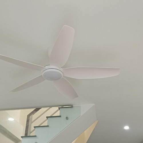 Quạt Trần Đèn 5 Cánh Luxfan GV 4010T Màu Trắng Quạt Trần Đèn 5 Cánh Luxfan GV 4010T Màu Trắng