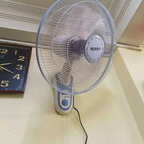 Quạt treo tường Senko T1680/1682 một dây lá 3 Cánh Quạt treo tường Senko T1680/1682 một dây lá 3 Cánh